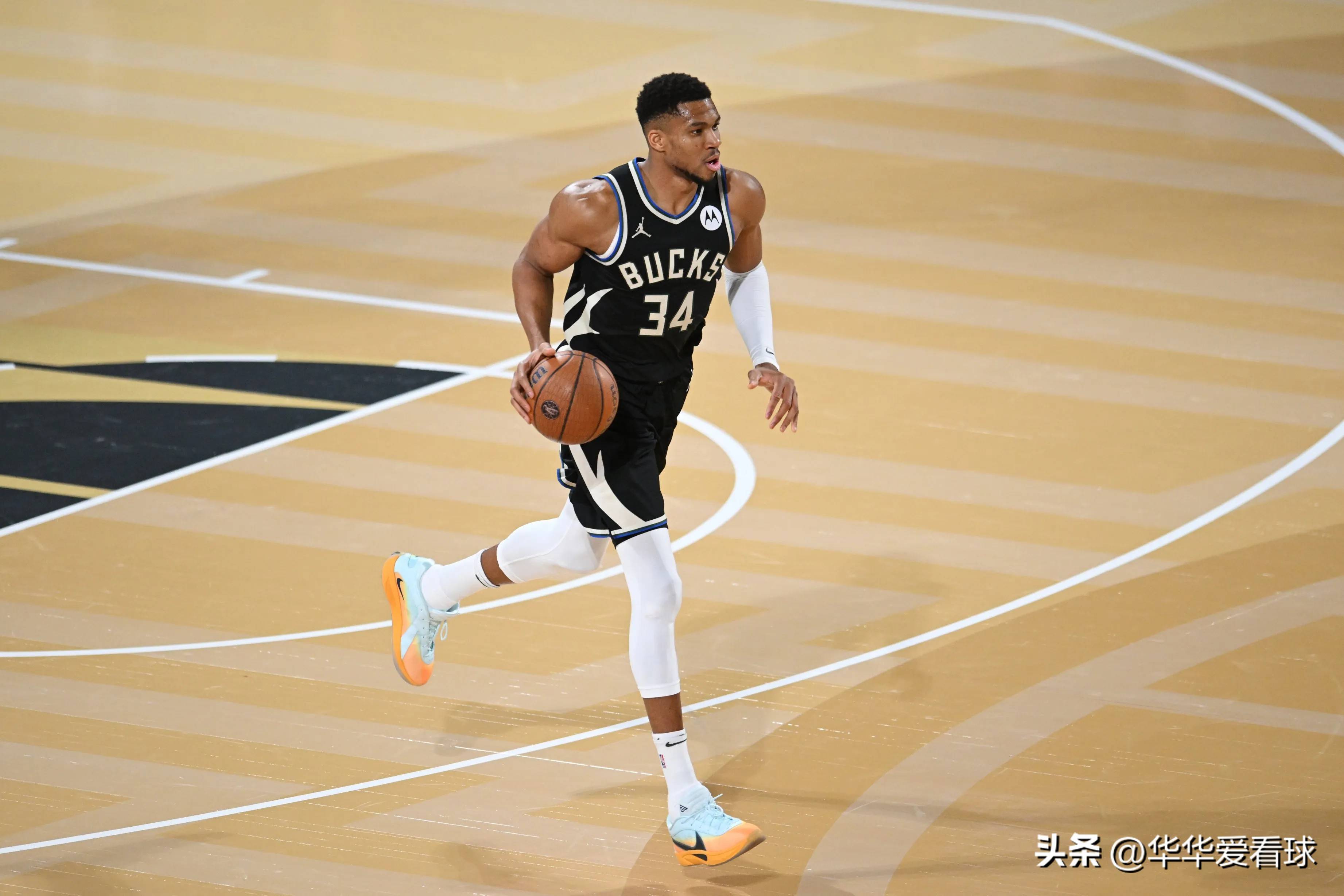 队屡屡进球 队屡屡进球