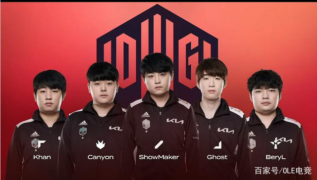 首钢队的球 首钢队的球