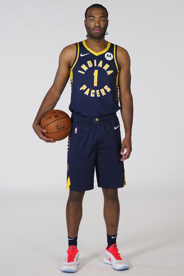 他在赛场上 他在赛场上