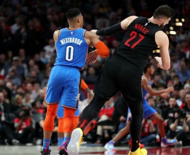 队贡献自己 队贡献自己