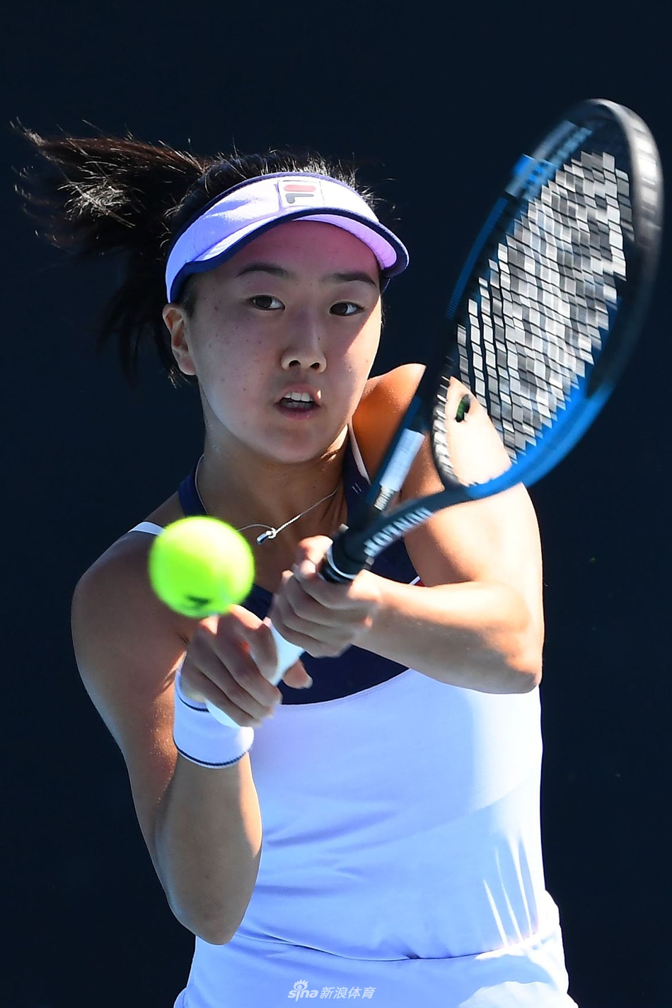 右脚球员盯 右脚球员盯