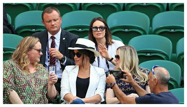 展现了他们 展现了他们