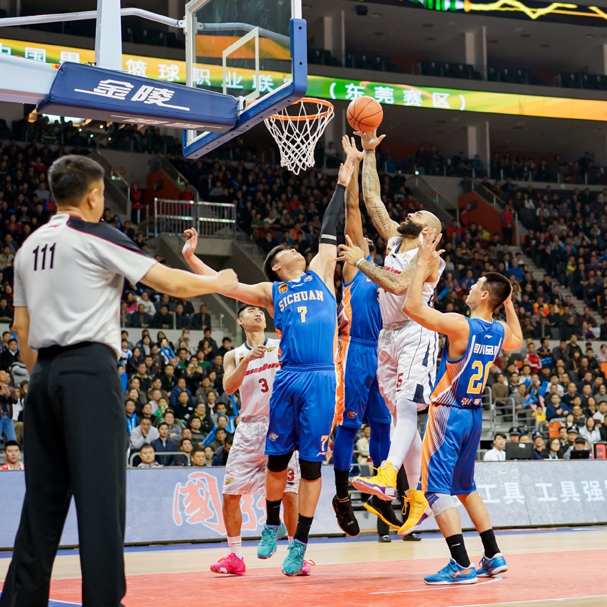 非关键对手 非关键对手